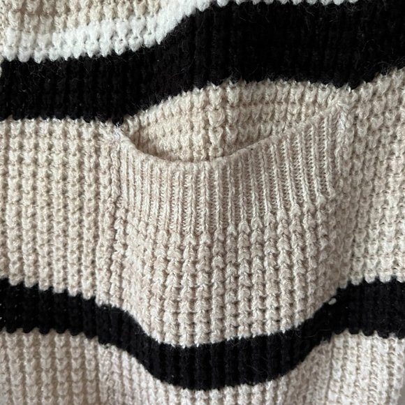 Size M Majora Cardigan - Picture 4 of 4